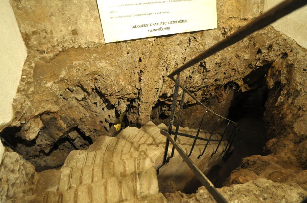 Tropfsteinhöhle Niedaltdorf Die Filmmotivdatenbank für das Saarland