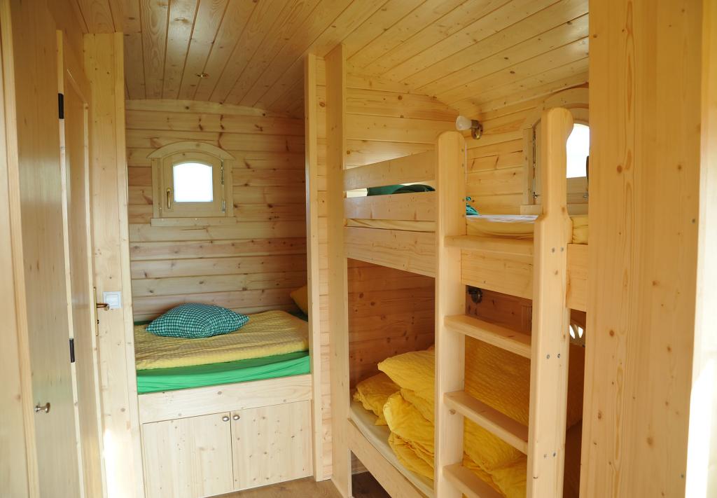 Zirkuswagen | Die Filmmotivdatenbank für das Saarland, Luxemburg, Ost